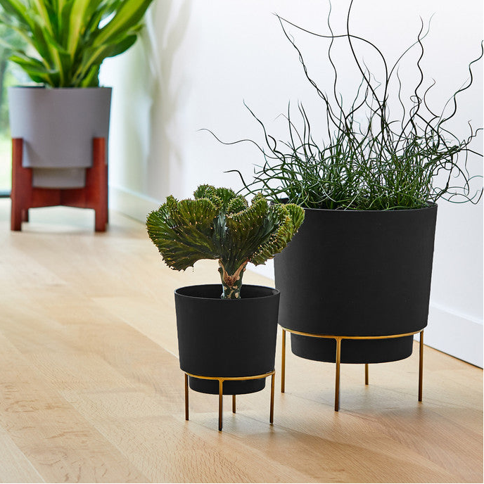 Hopson Planter with Metal Stand