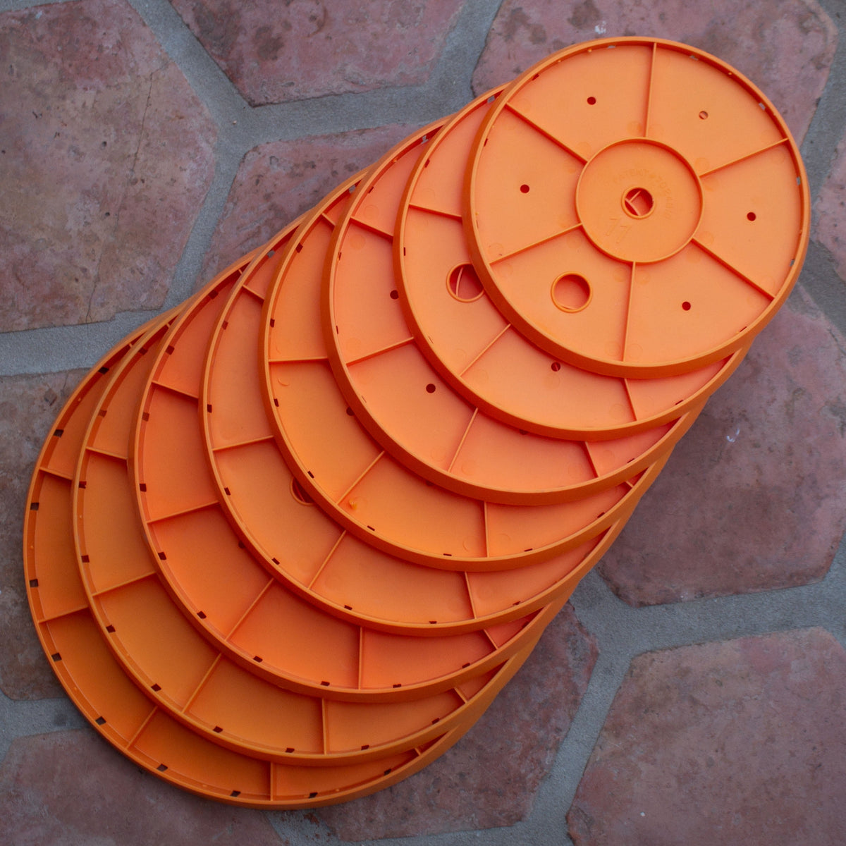 Ups-A-Daisy Planter Insert (Round)