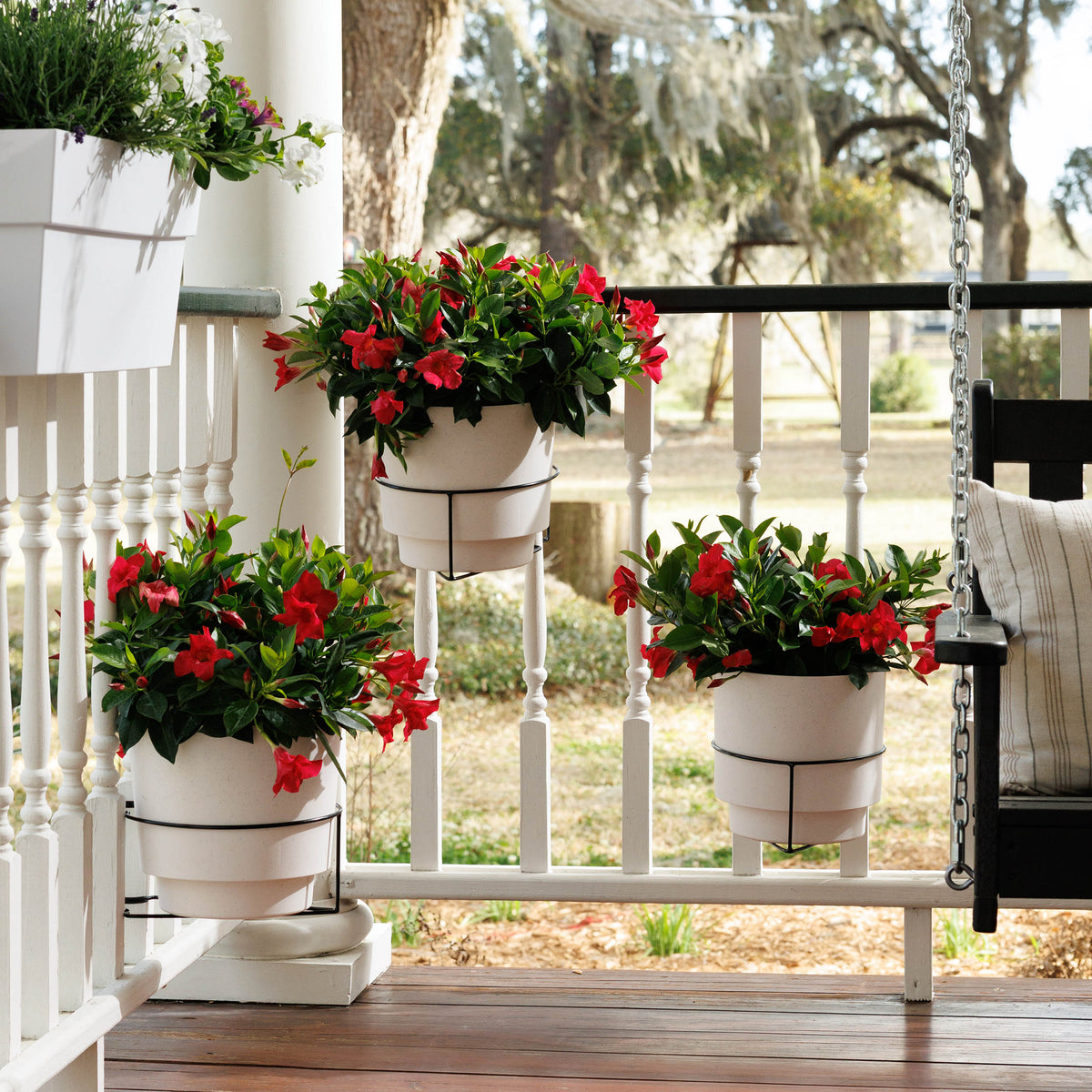 RailScapes Floating Garden Railing Planter Holder