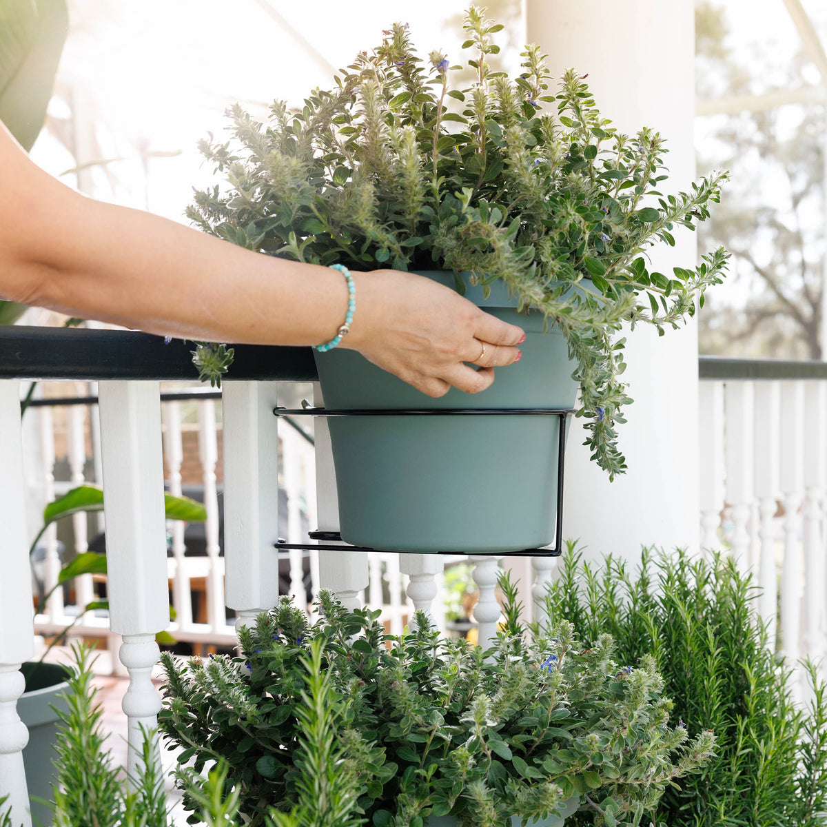 RailScapes Floating Garden Railing Planter Holder