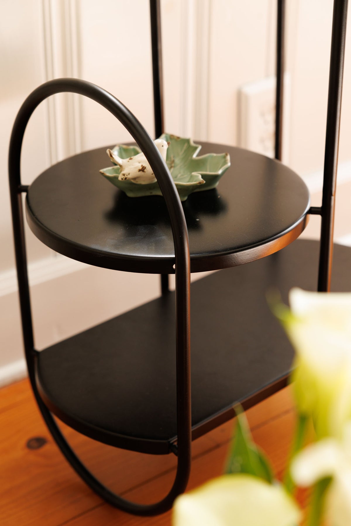 Ellipsa Plant Stand