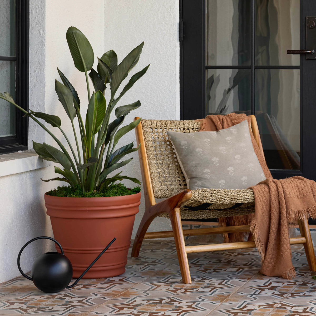 Rolled Rim Planter Pot