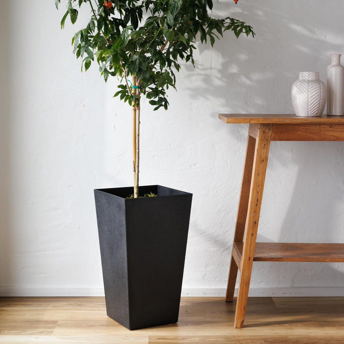 Finley 20" Square Planter