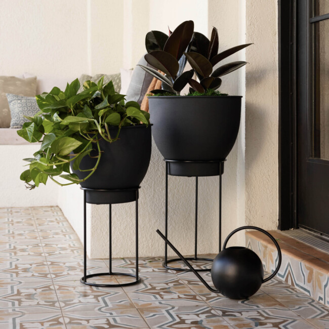 Luna Planter with Stand