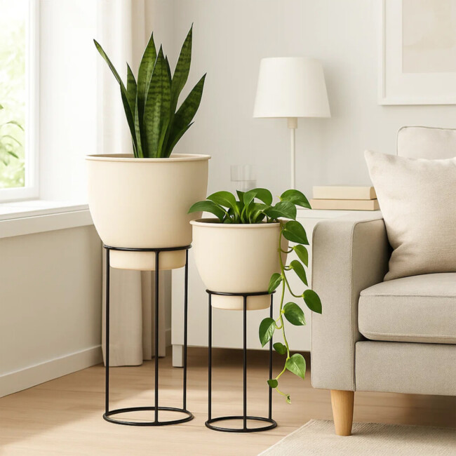 Luna Planter with Stand - Image 3